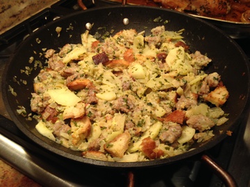 Apple-Sausage Stuffing